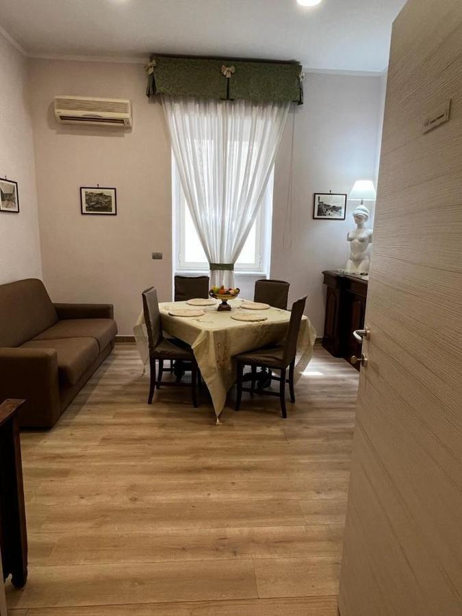 A Casa E Mamma' Apartment Napoli Exterior foto